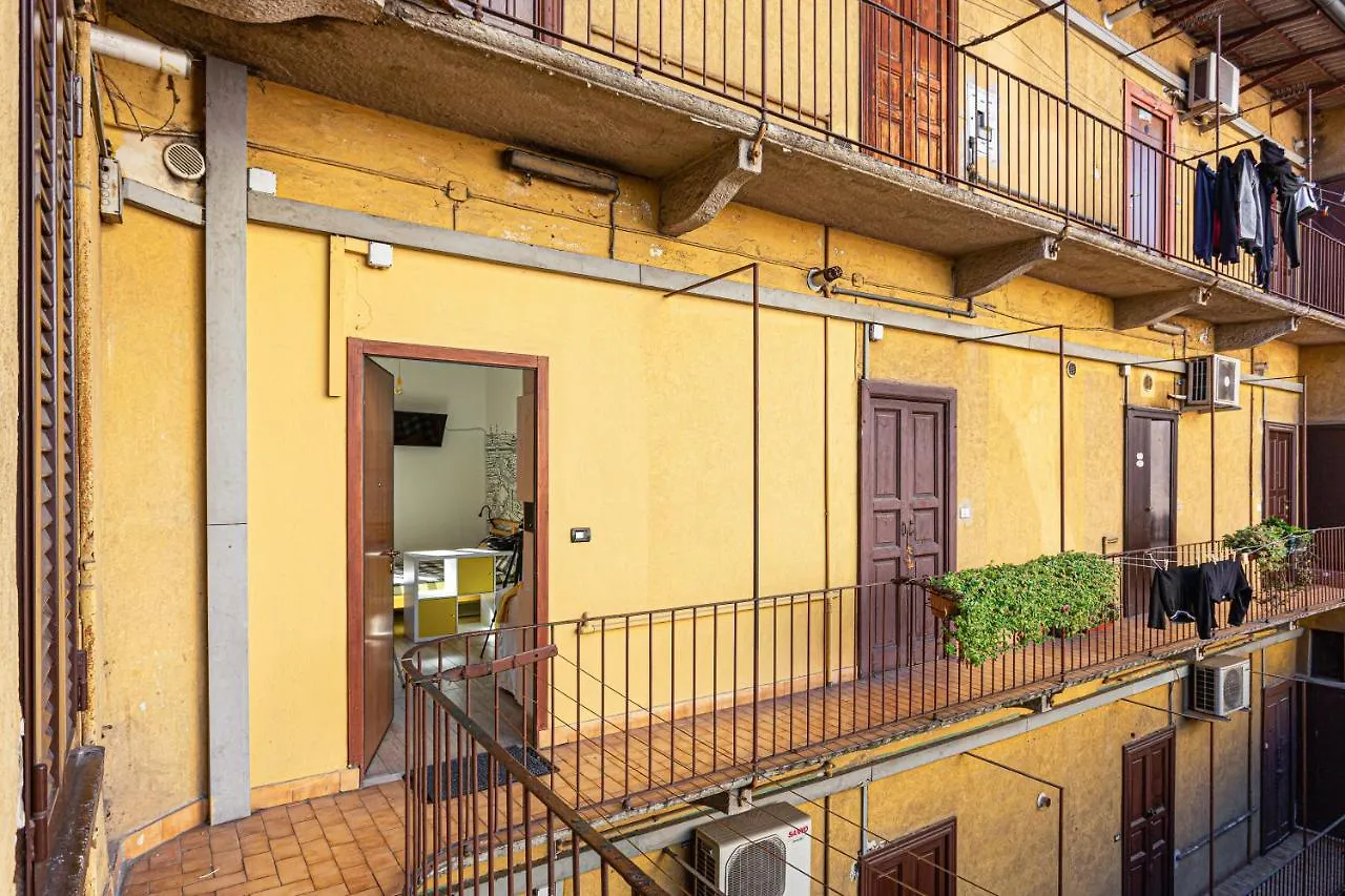 Apartamento A Yellow Touch - Modern Studio In Isola Milano